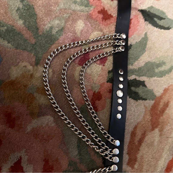 Vintage rocker style Black leather belt with chains, small - Picture 2 of 6